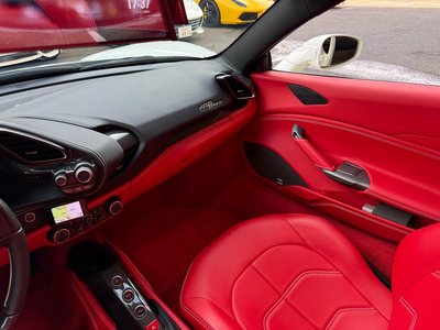 2017 Ferrari 488 SPIDER — миниатюра 46
