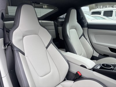 2025 Porsche 911 photo 16