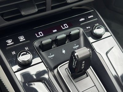 2025 Porsche 911 thumbnail 29
