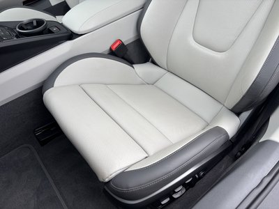 2025 Porsche 911 photo 11
