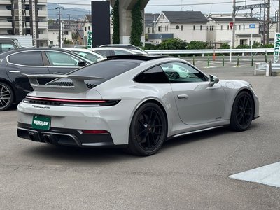 2025 Porsche 911 photo 4