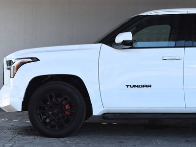 2022 Toyota TUNDRA thumbnail 36