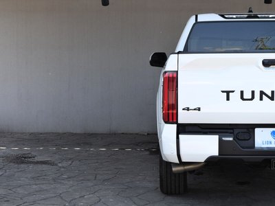 2022 Toyota TUNDRA thumbnail 43
