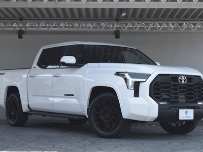 2022 Toyota TUNDRA thumbnail 31