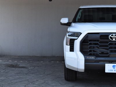 2022 Toyota TUNDRA thumbnail 33