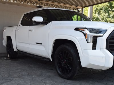 2022 Toyota TUNDRA thumbnail 26