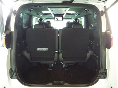 2024 Toyota ALPHARD — фото 20