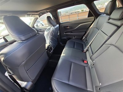 صورة 5 لـ 2026 Toyota CROWN ESTATE