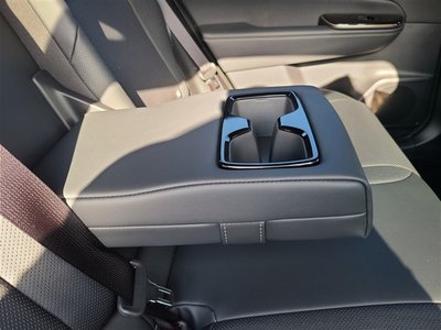 صورة 36 لـ 2026 Toyota CROWN ESTATE