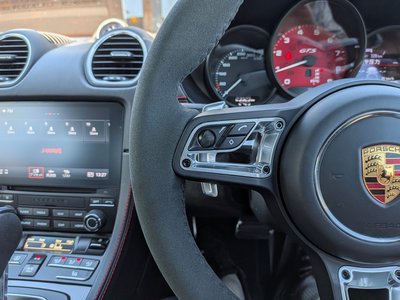 صورة مصغرة 21 لـ 2022 Porsche 718