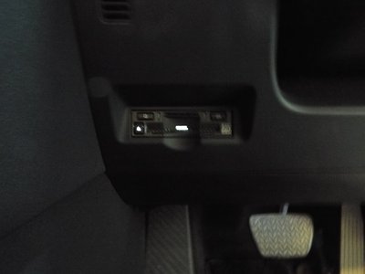 صورة 29 لـ 2025 Toyota VELLFIRE