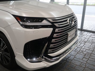 صورة 6 لـ 2025 Lexus LX