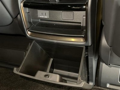 2025 Toyota ALPHARD 照片 35