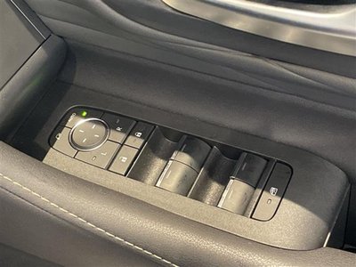 2025 Toyota ALPHARD 照片 36