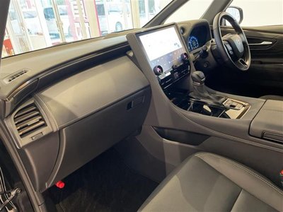 2025 Toyota ALPHARD 照片 39