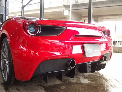 2016 Ferrari 488 GTB 照片 24