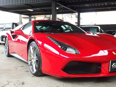 2016 Ferrari 488 GTB 照片 17