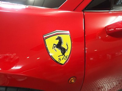 2016 Ferrari 488 GTB 照片 29