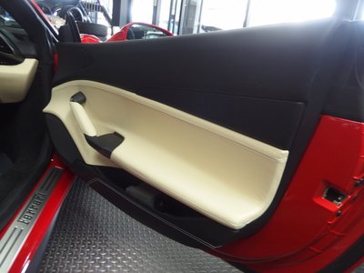 2016 Ferrari 488 GTB 照片 36