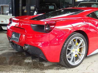 2016 Ferrari 488 GTB 照片 21