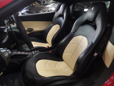 2016 Ferrari 488 GTB 照片 30