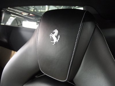 2016 Ferrari 488 GTB 照片 42