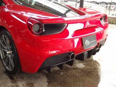 2016 Ferrari 488 GTB 照片 22