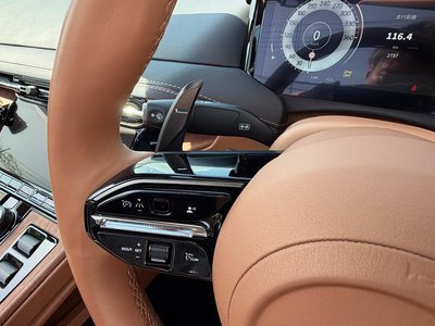 2024 Aston Martin DB12 VOLANTE 照片 17