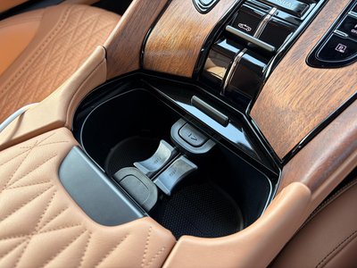 2024 Aston Martin DB12 VOLANTE 照片 26