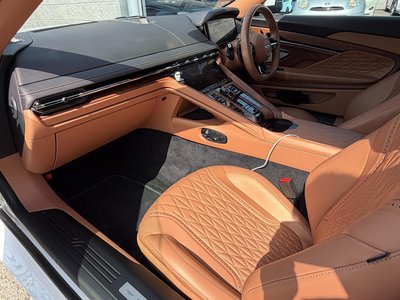 2024 Aston Martin DB12 VOLANTE 照片 29