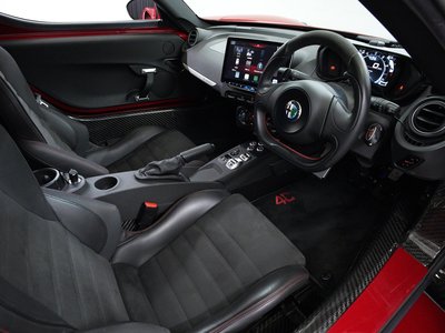 2015 ALFA Romeo 4C — фото 10