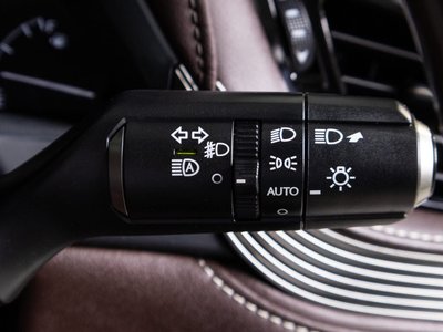 2018 Lexus LS — миниатюра 54