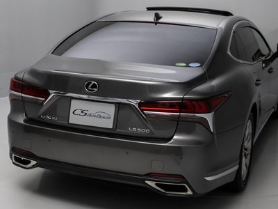 2018 Lexus LS — миниатюра 29