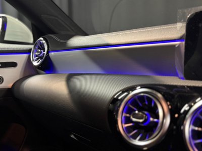 2025 Mercedes-BENZ CLA photo 12