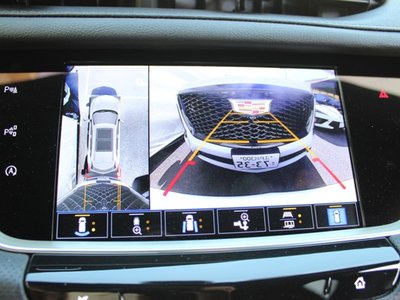 صورة 14 لـ 2025 Cadillac XT5