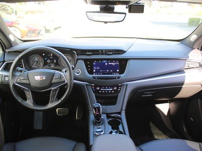 صورة 5 لـ 2025 Cadillac XT5