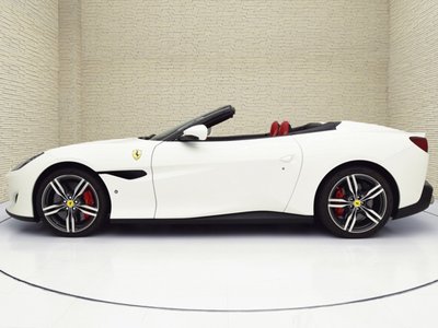 صورة 6 لـ 2020 Ferrari PORTOFINO