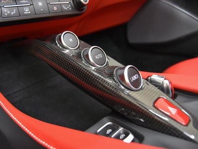 صورة 16 لـ 2020 Ferrari PORTOFINO