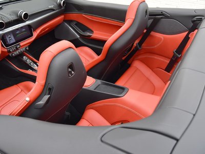 صورة 14 لـ 2020 Ferrari PORTOFINO
