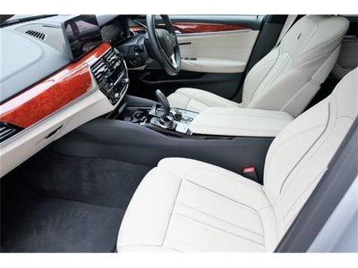 صورة 12 لـ 2021 BMW Alpina D5