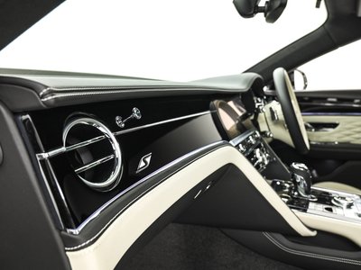 2023 Bentley FLYING SPUR — фото 16
