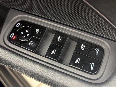 2019 Porsche PANAMERA thumbnail 41