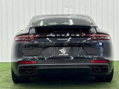 2019 Porsche PANAMERA photo 16