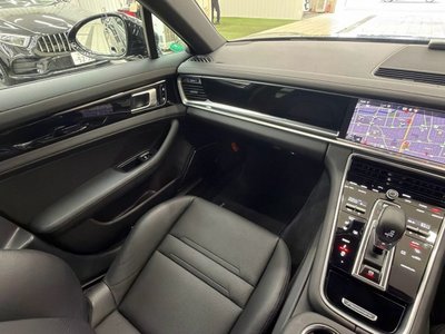 2019 Porsche PANAMERA thumbnail 39