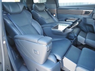 2025 Toyota VELLFIRE — фото 27