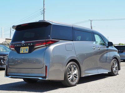 2025 Toyota VELLFIRE — фото 5
