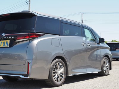 2025 Toyota VELLFIRE — фото 12