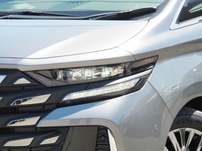 2025 Toyota VELLFIRE — фото 14
