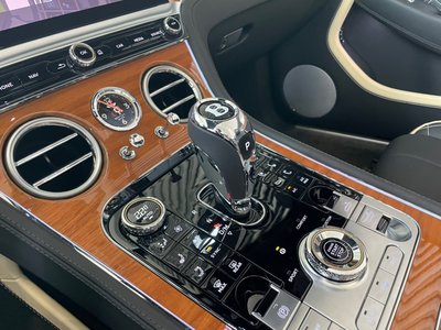 صورة 13 لـ 2024 Bentley CONTINENTAL