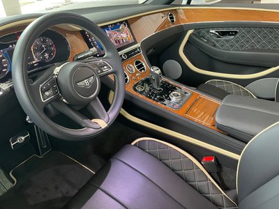 صورة 9 لـ 2024 Bentley CONTINENTAL